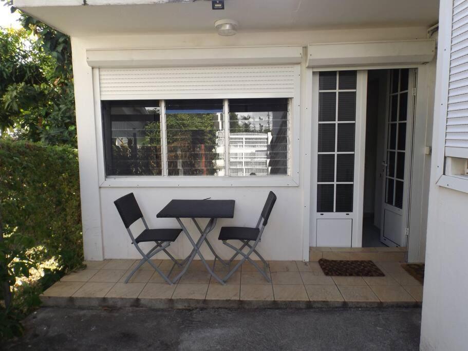 Aux Portes De La Soufriere, Baillif Exterior foto